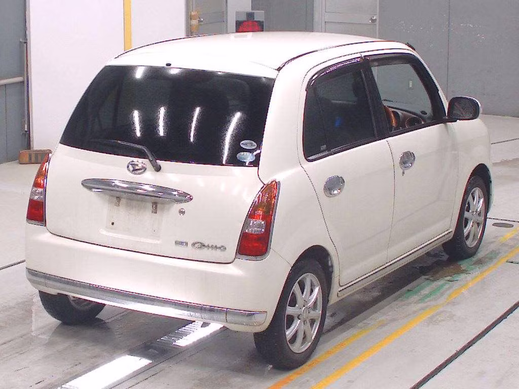DAIHATSU MIRA GINO