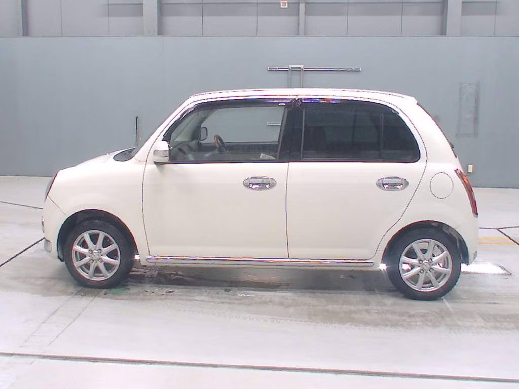 DAIHATSU MIRA GINO