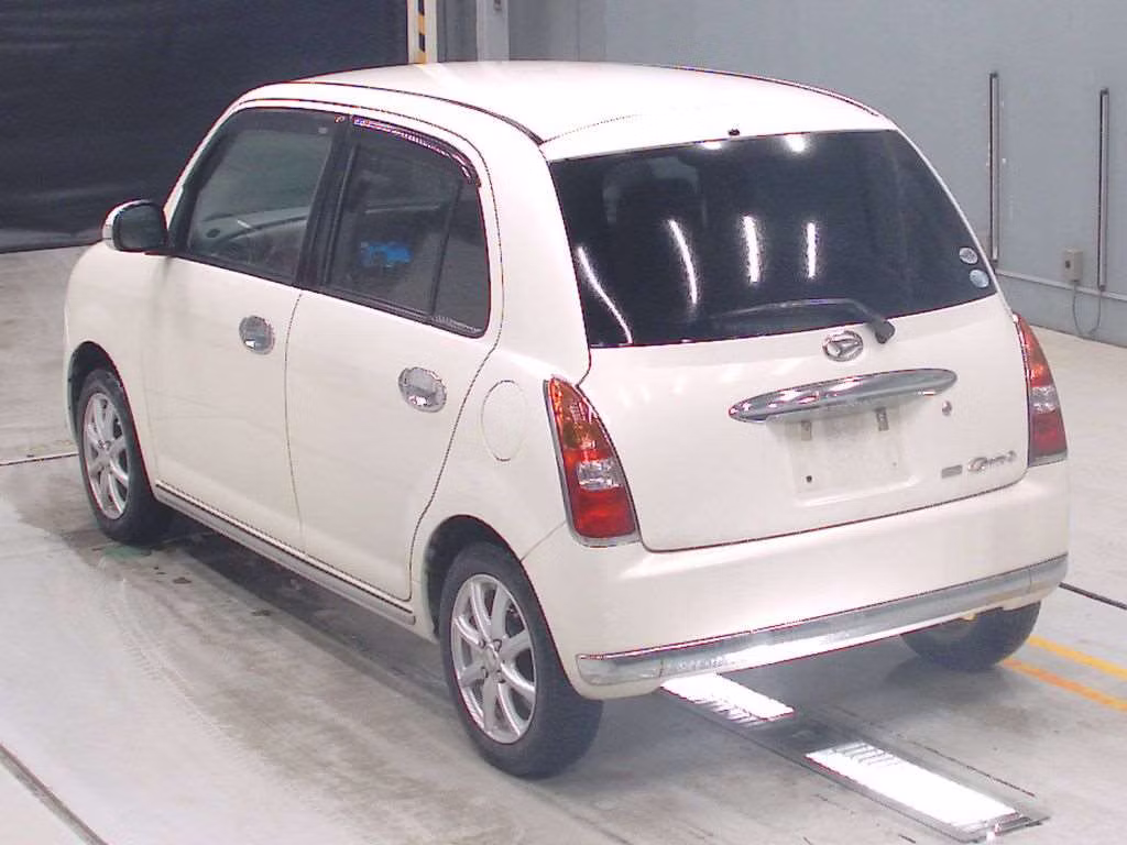 DAIHATSU MIRA GINO
