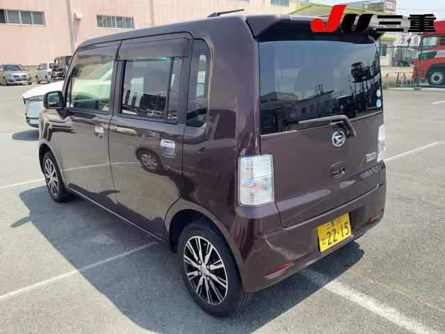 DAIHATSU MOVE CONTE