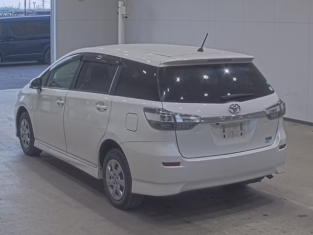 TOYOTA WISH