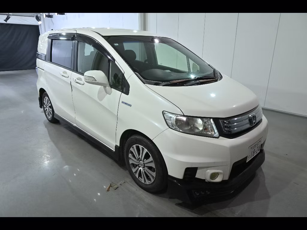 HONDA FREED SPIKE