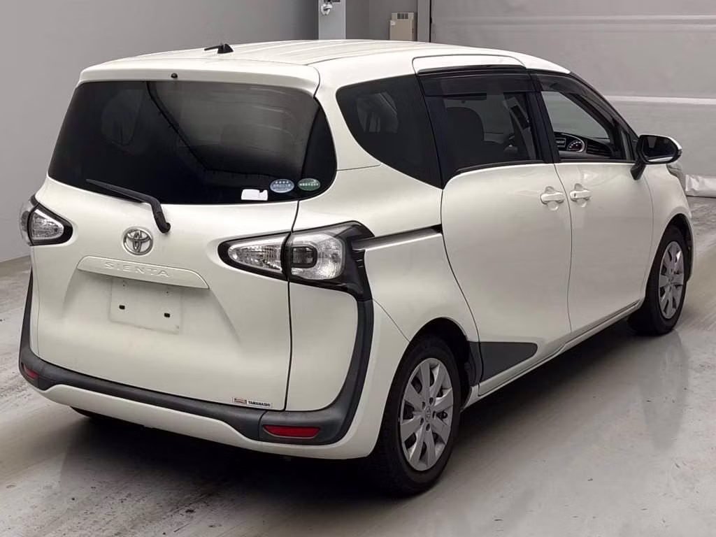 TOYOTA SIENTA