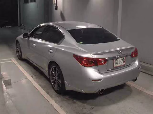 NISSAN SKYLINE