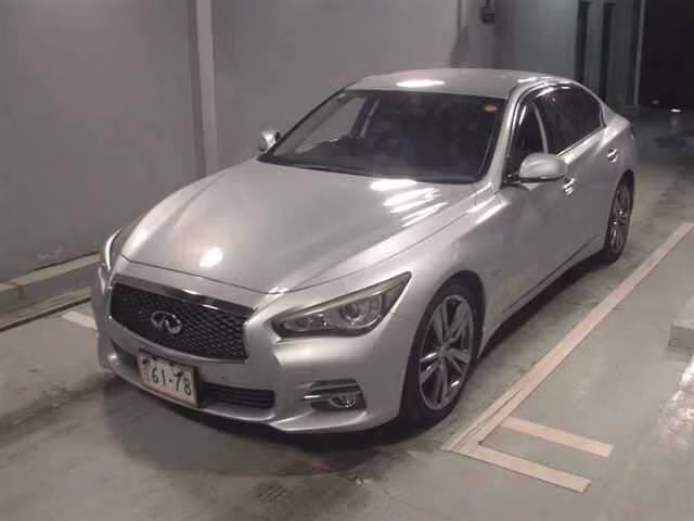 NISSAN SKYLINE