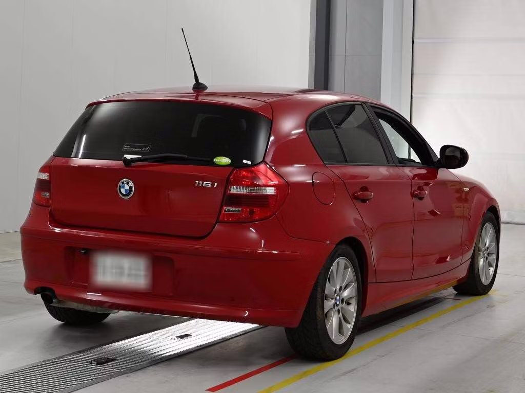 BMW 1-SERIES