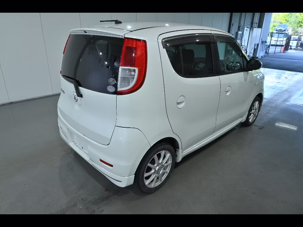 NISSAN MOCO
