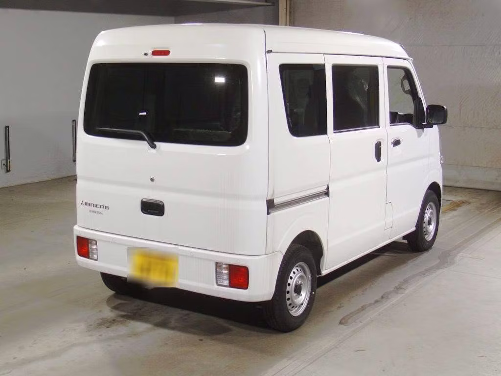 MITSUBISHI MINICAB