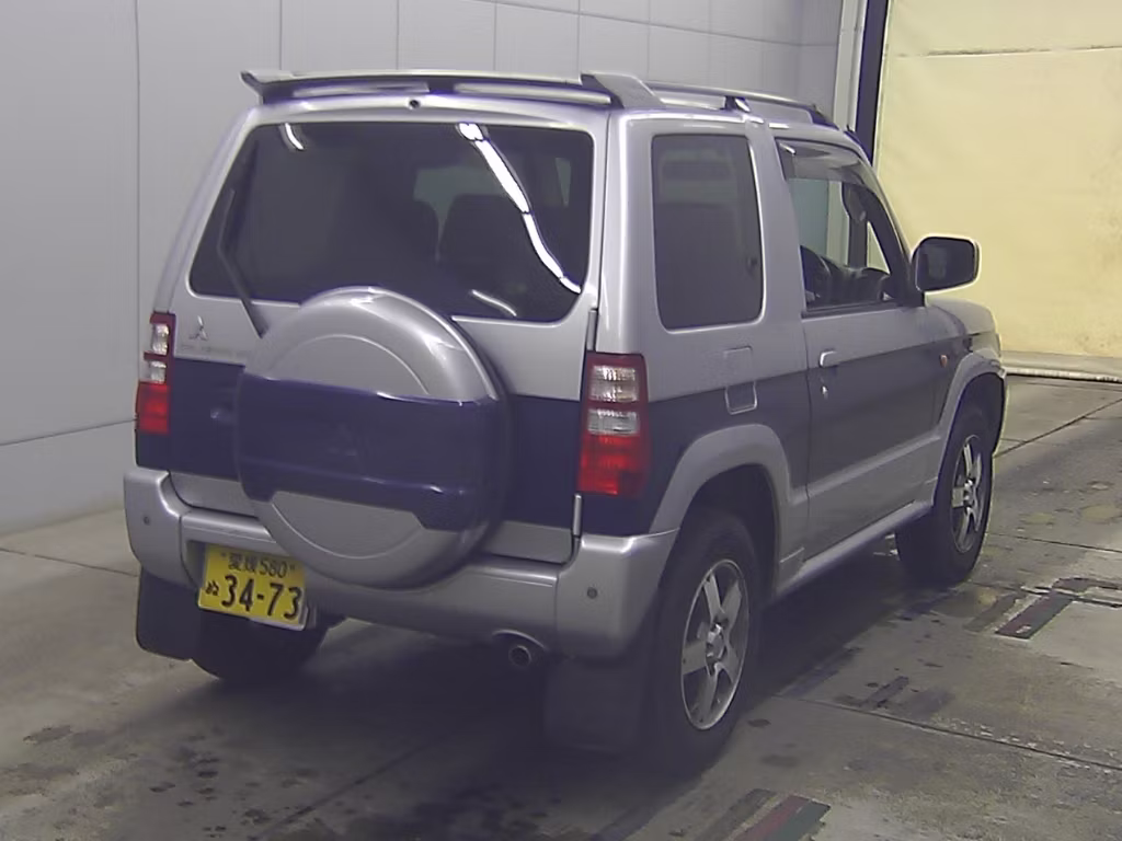 MITSUBISHI PAJERO MINI