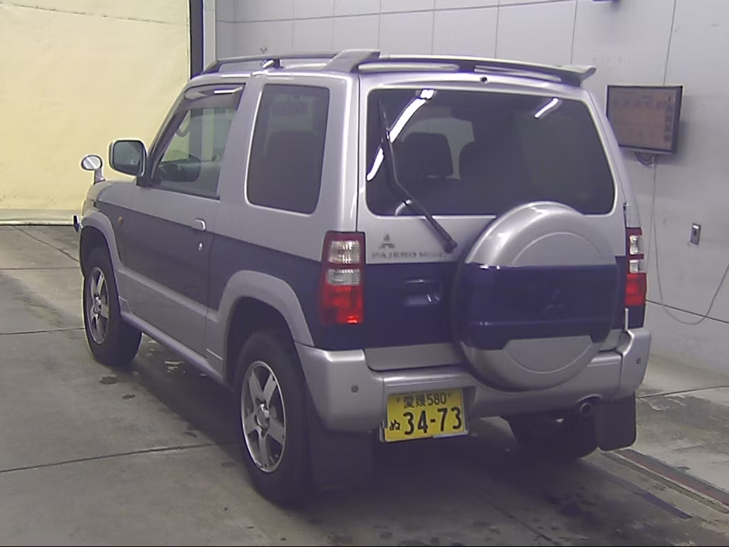 MITSUBISHI PAJERO MINI
