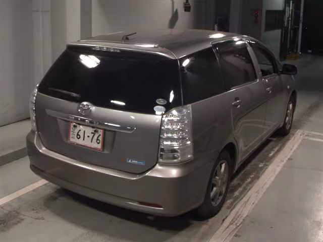TOYOTA WISH