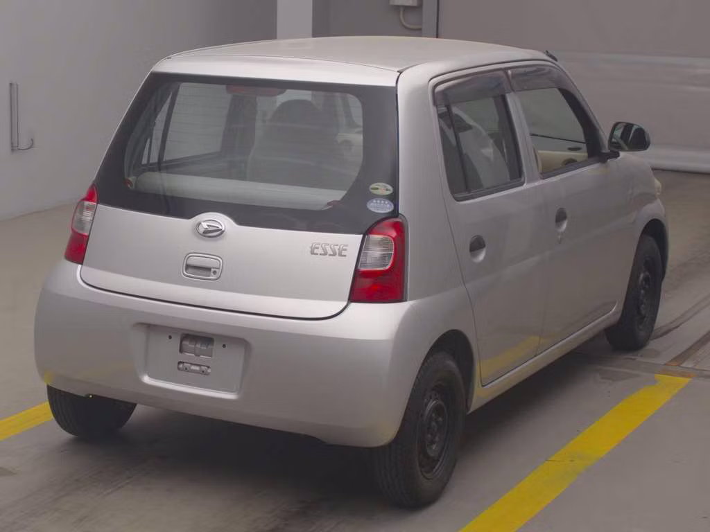 DAIHATSU ESSE