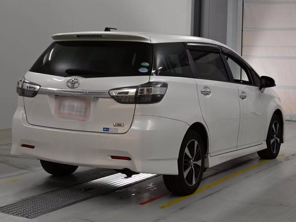 TOYOTA WISH