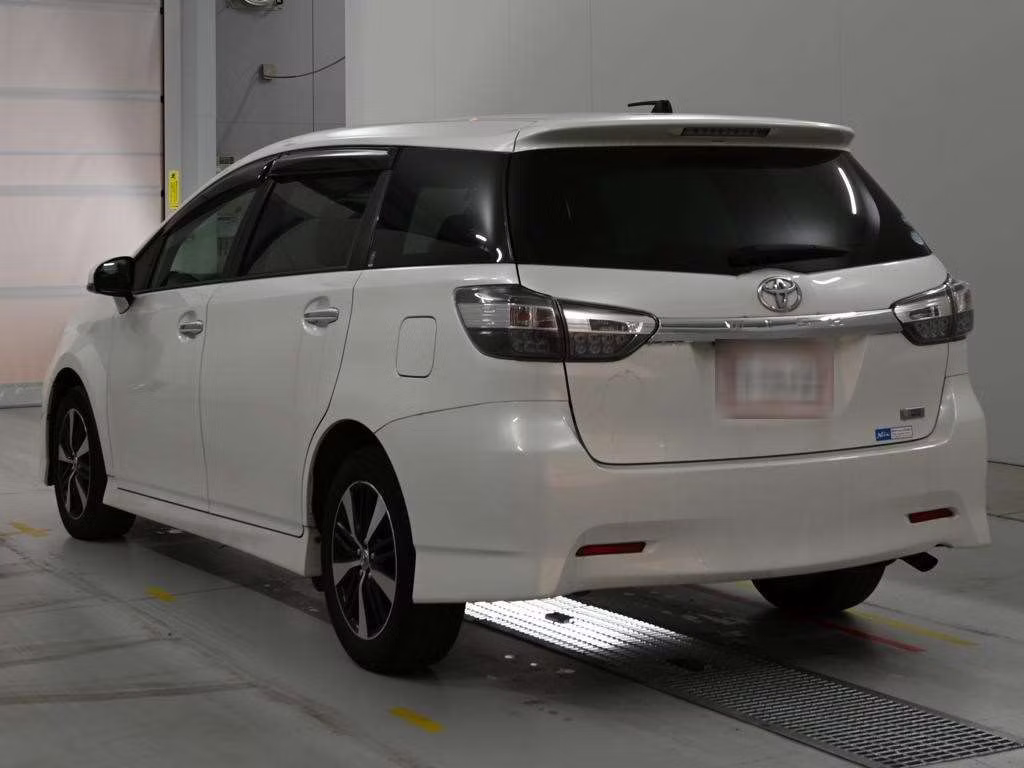 TOYOTA WISH