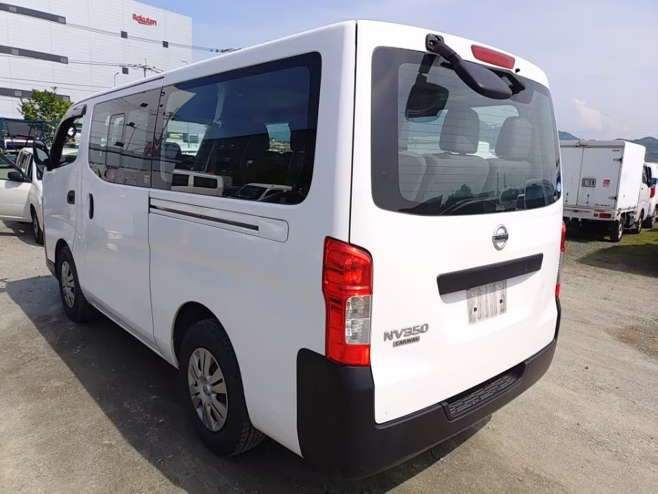 NISSAN NV350 CARAVAN