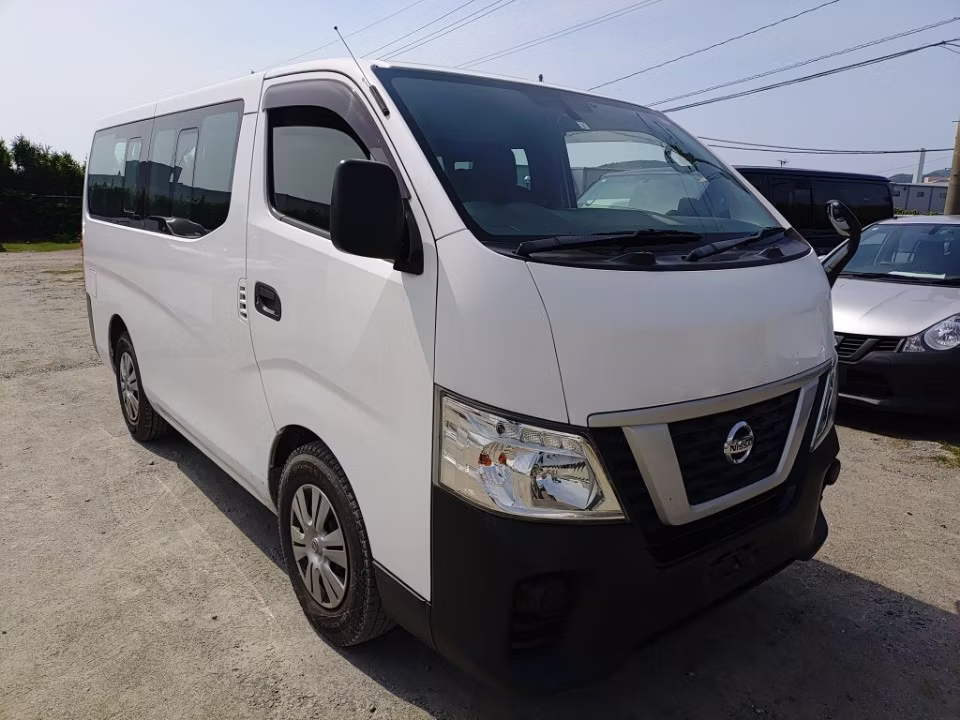 NISSAN NV350 CARAVAN