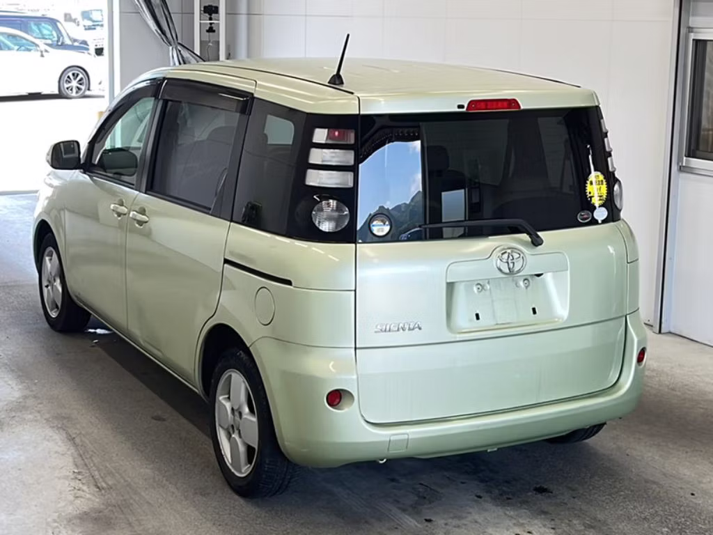 TOYOTA SIENTA