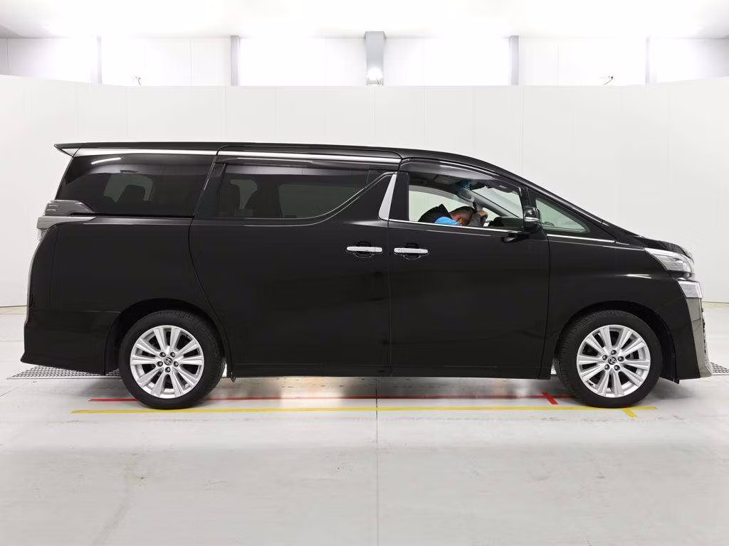 TOYOTA VELLFIRE