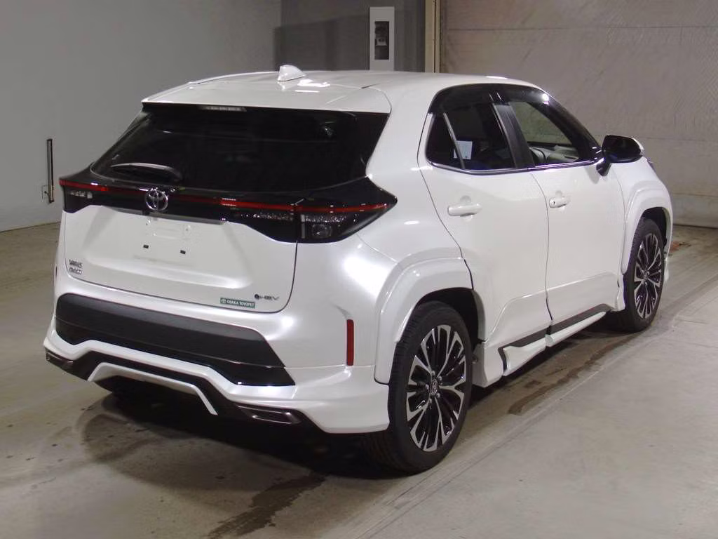 TOYOTA YARIS CROSS