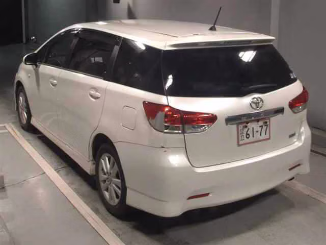 TOYOTA WISH