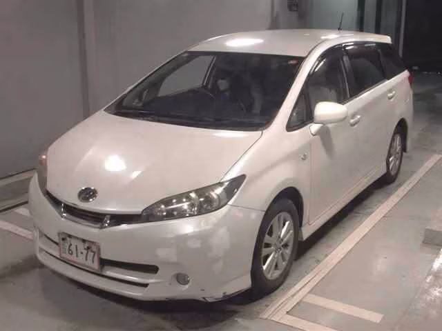 TOYOTA WISH