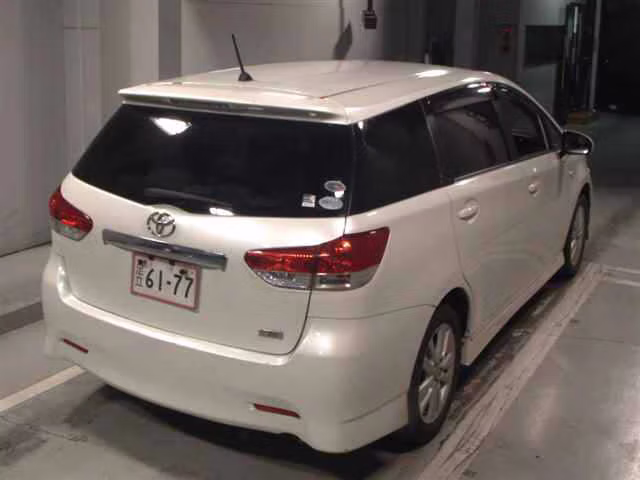 TOYOTA WISH