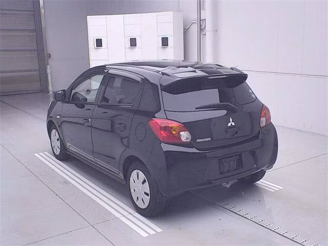 MITSUBISHI MIRAGE