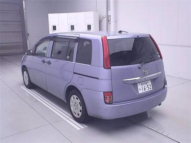 TOYOTA ISIS