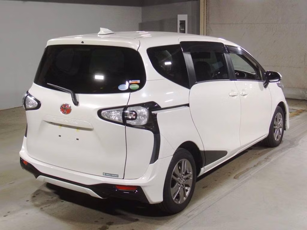 TOYOTA SIENTA