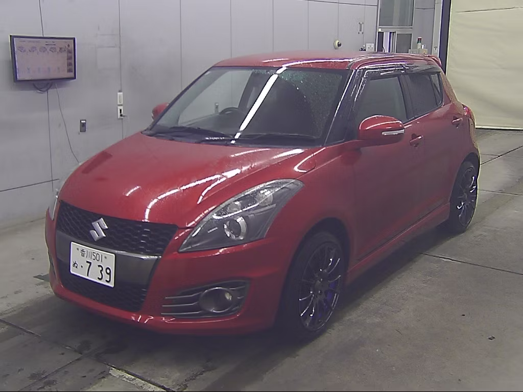 SUZUKI SWIFT