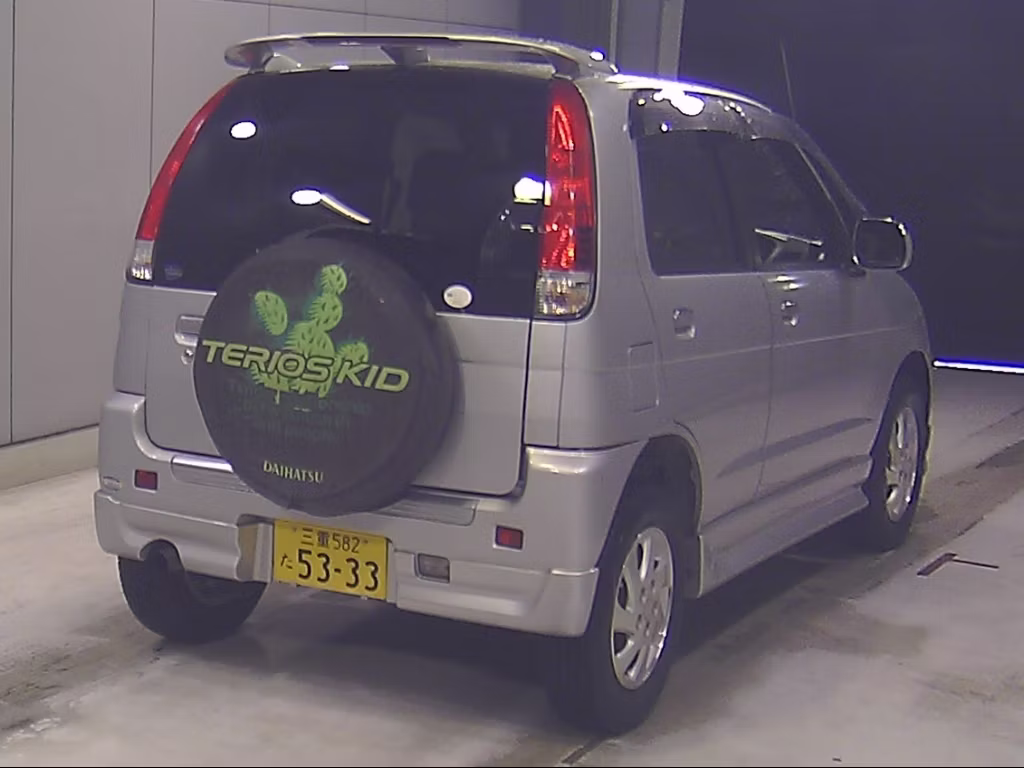 DAIHATSU TERIOS KID