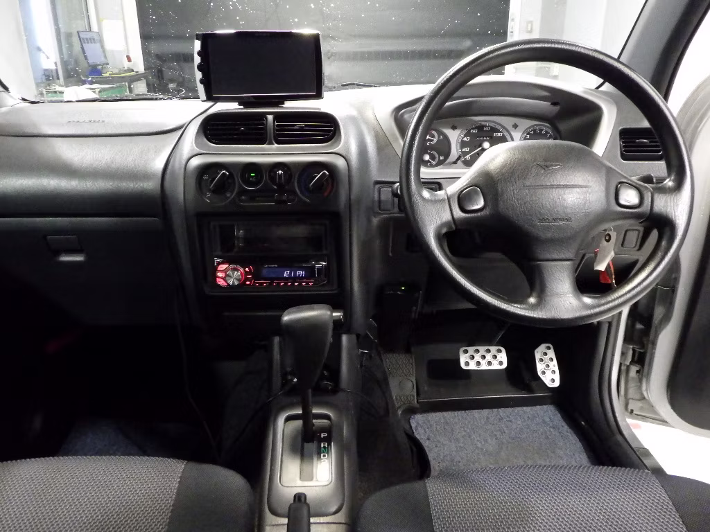 DAIHATSU TERIOS KID