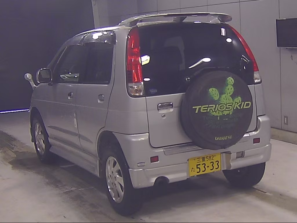 DAIHATSU TERIOS KID