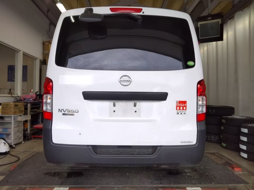 NISSAN NV350 CARAVAN