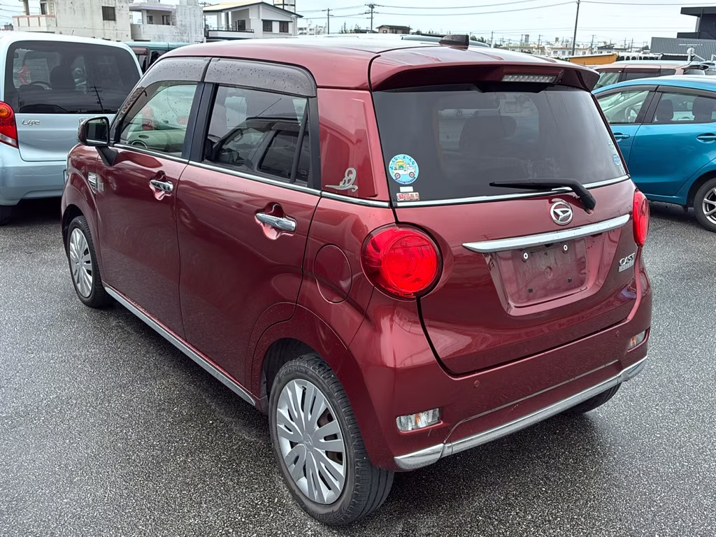 DAIHATSU CAST