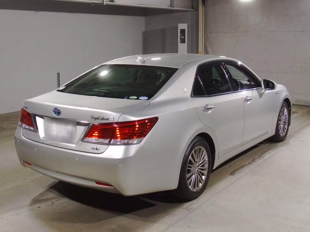 TOYOTA CROWN