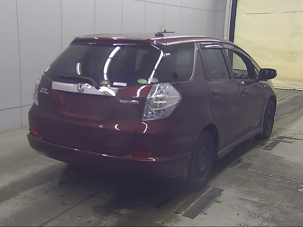 HONDA FIT SHUTTLE