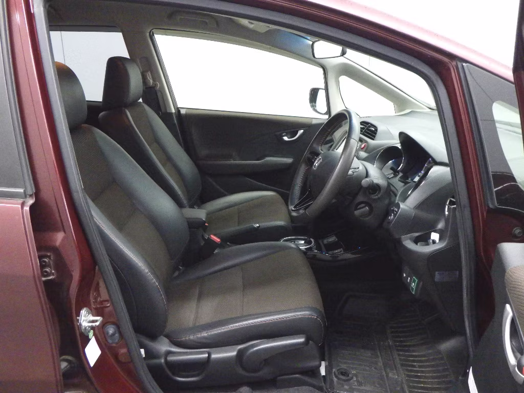 HONDA FIT SHUTTLE