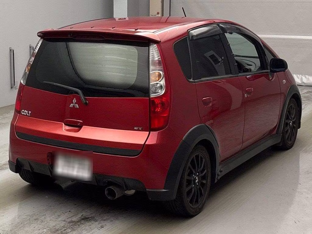 MITSUBISHI COLT