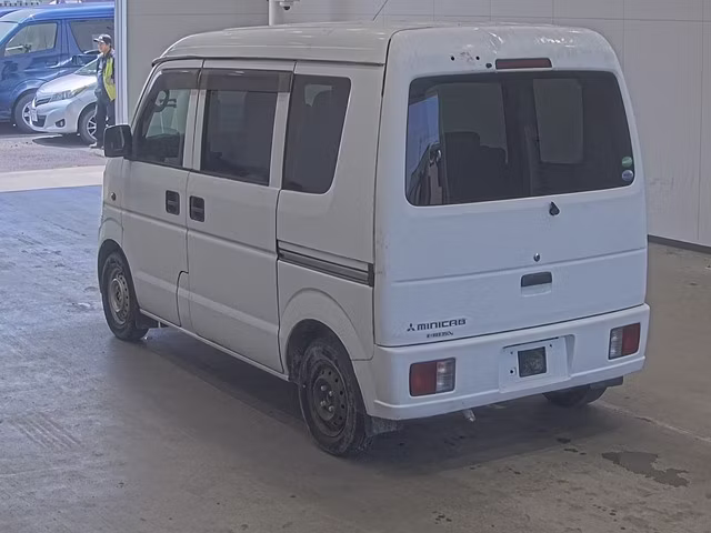 MITSUBISHI MINICAB