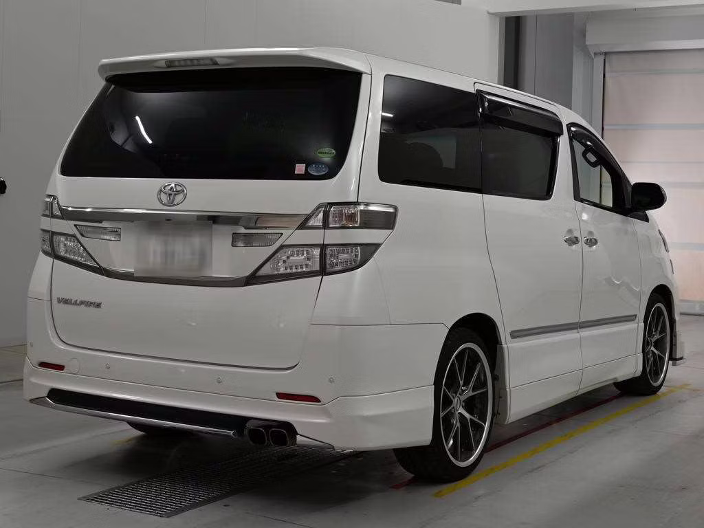 TOYOTA VELLFIRE