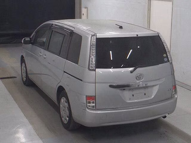 TOYOTA ISIS