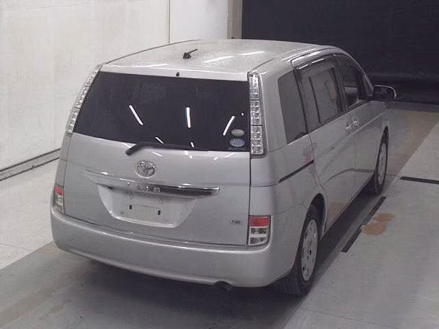 TOYOTA ISIS
