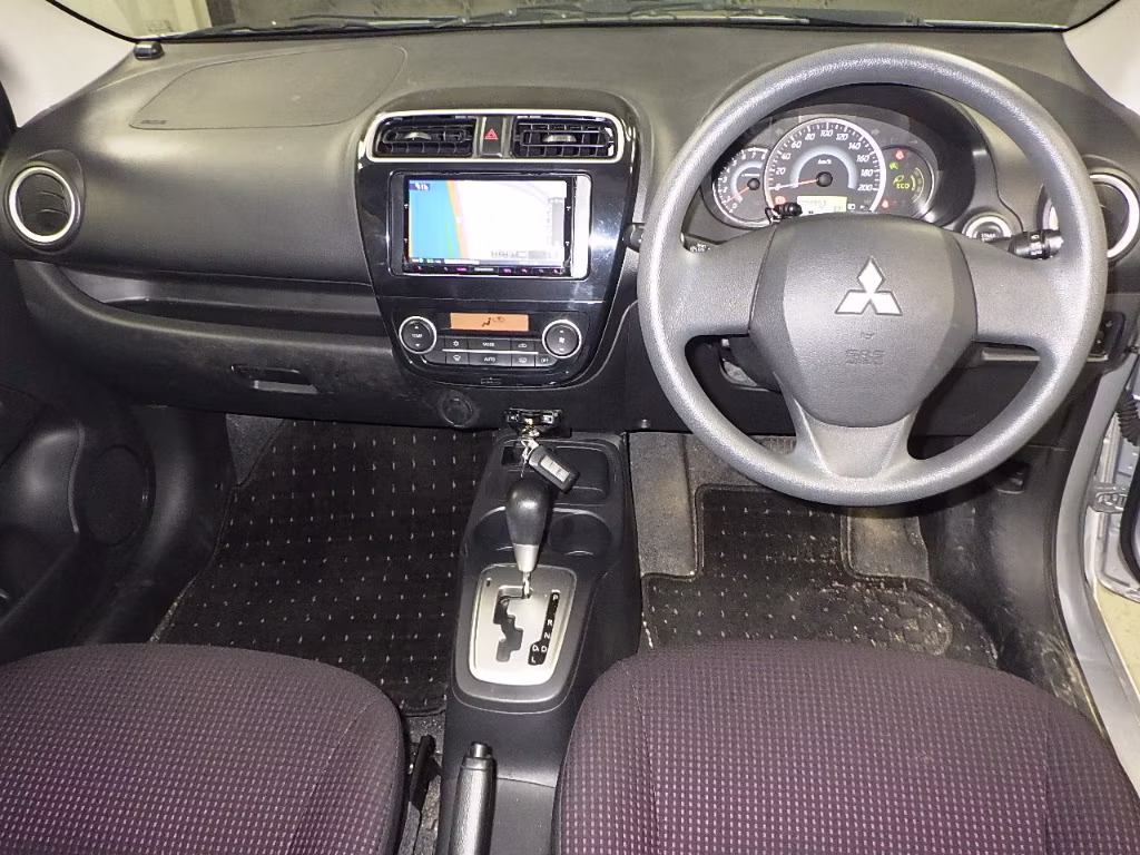 MITSUBISHI MIRAGE