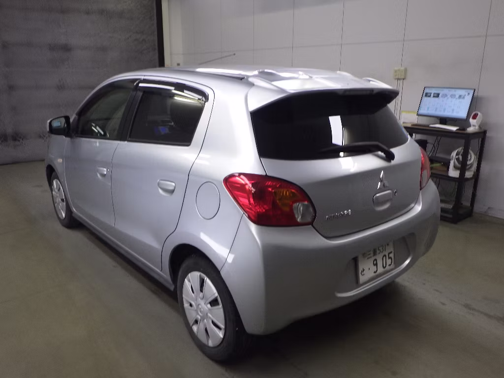 MITSUBISHI MIRAGE