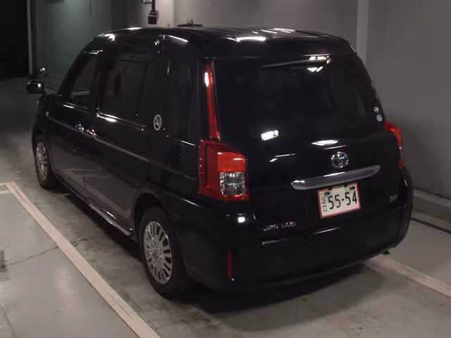 TOYOTA JPN TAXI