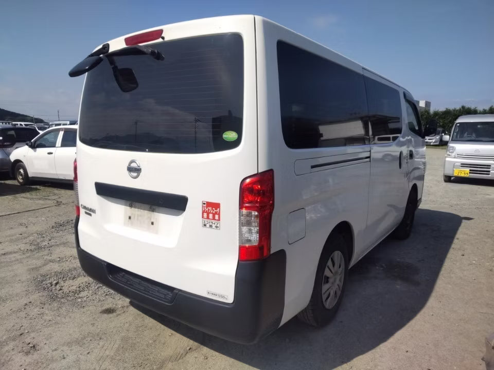 NISSAN NV350 CARAVAN