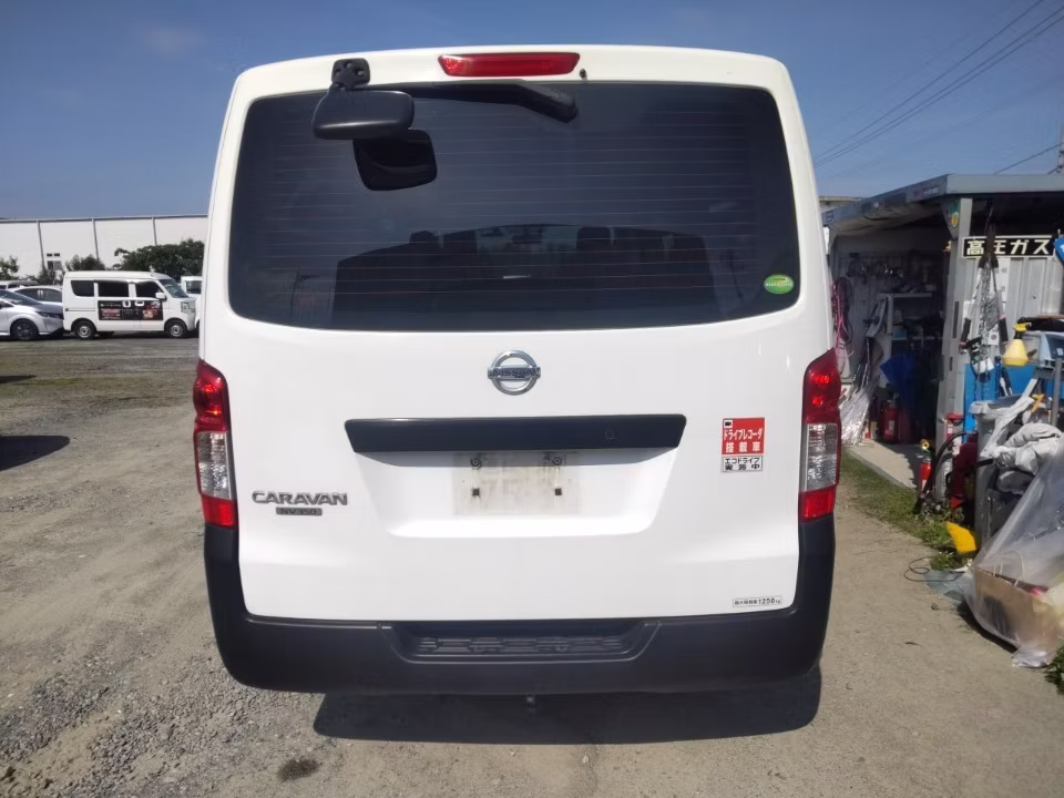 NISSAN NV350 CARAVAN
