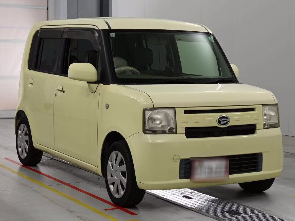 DAIHATSU MOVE CONTE