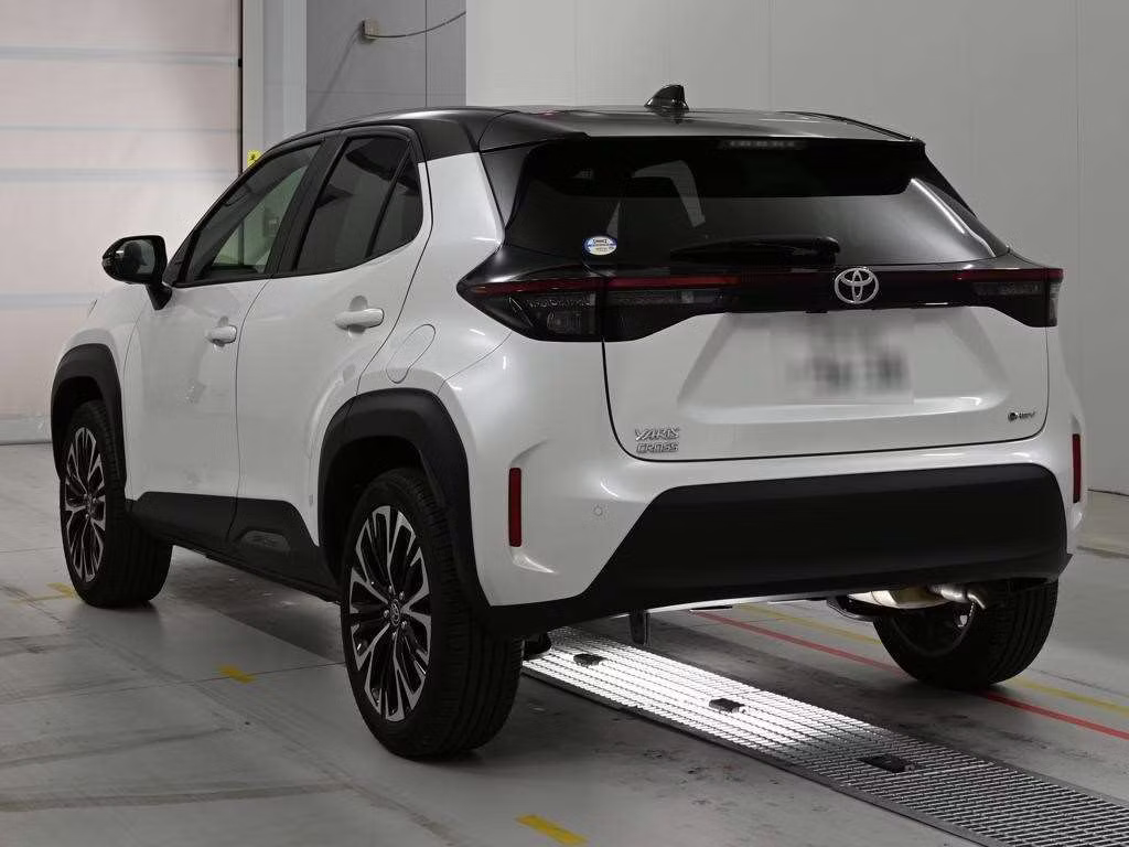 TOYOTA YARIS CROSS